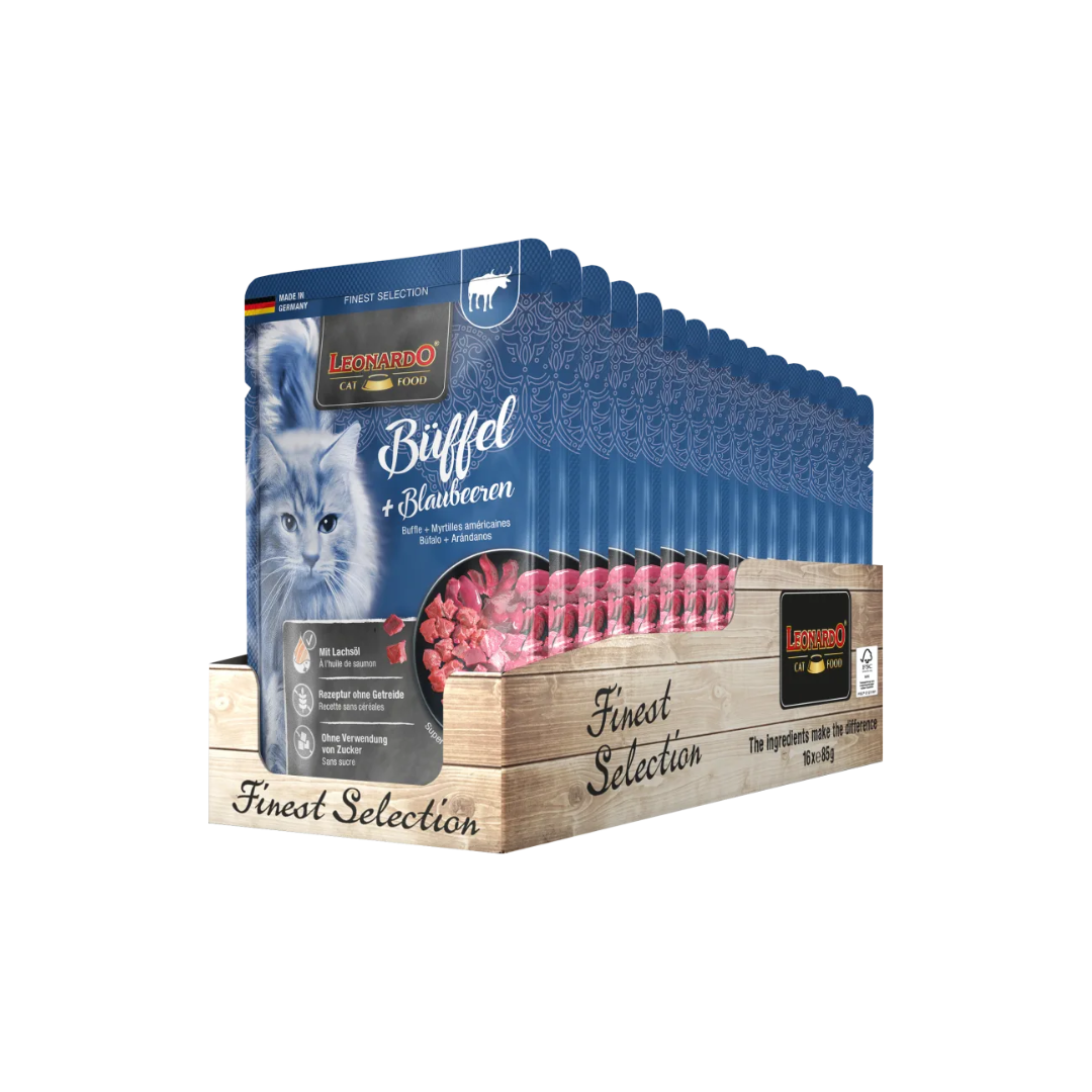 Leonardo Water Buffalo + Blueberries