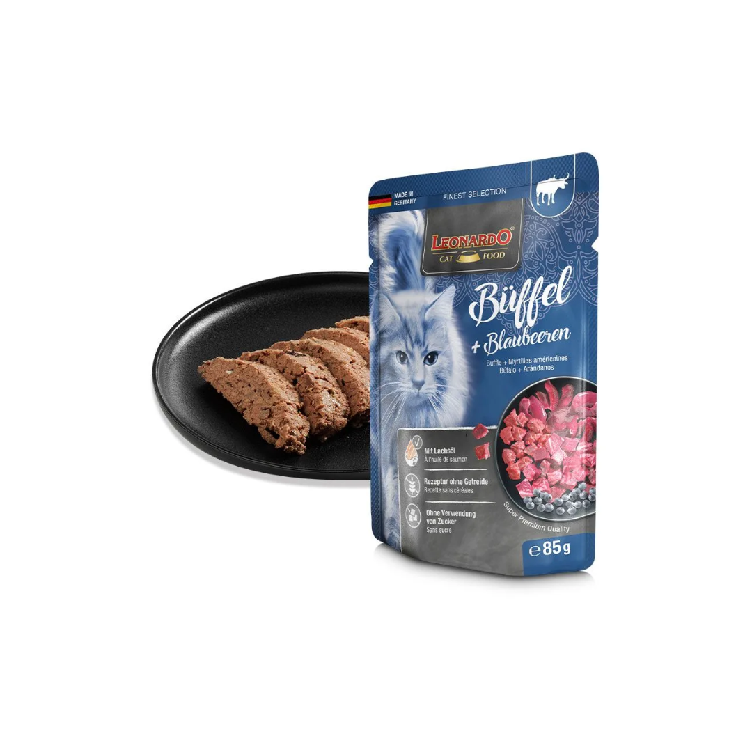 Leonardo Water Buffalo + Blueberries