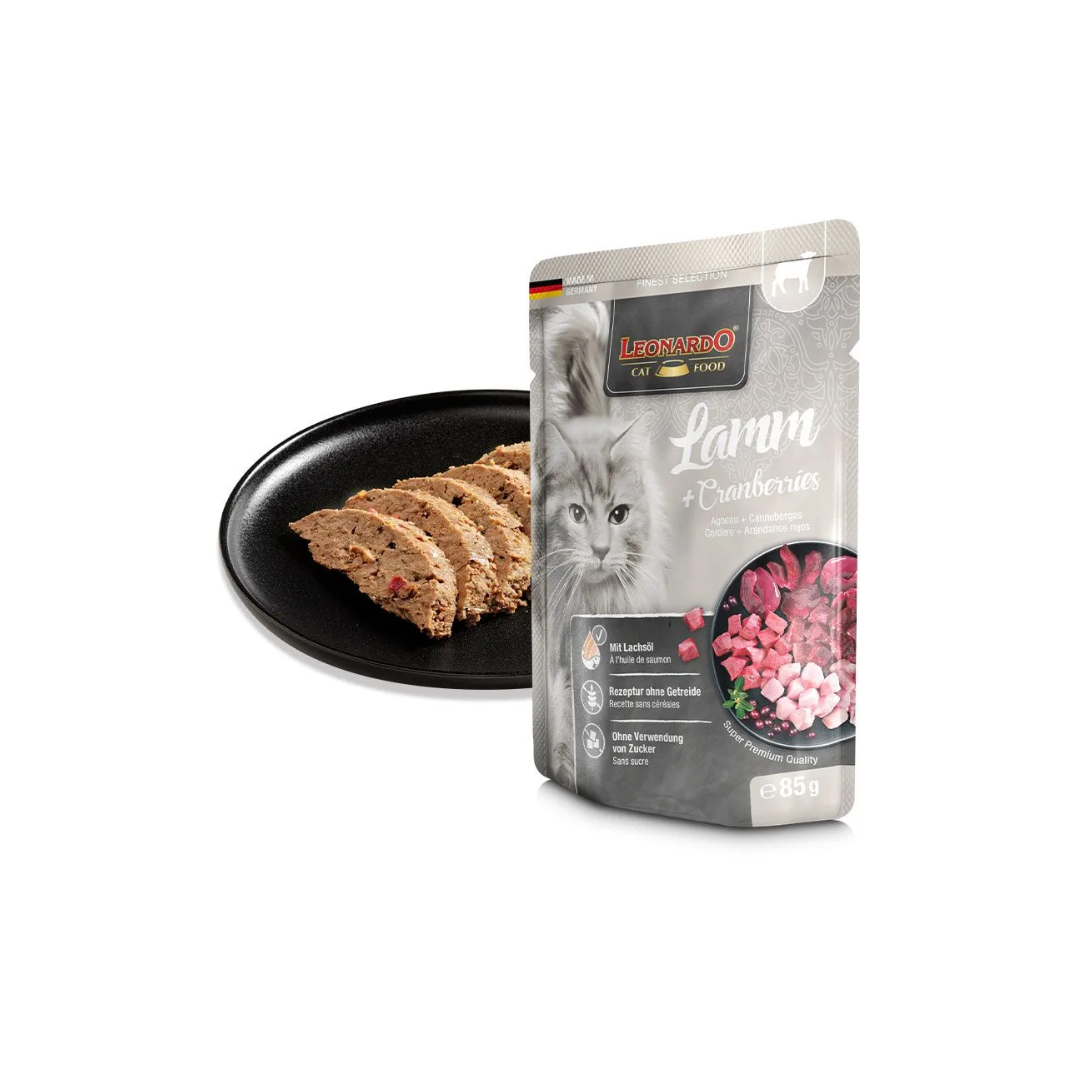 Leonardo Lamb + Cranberries